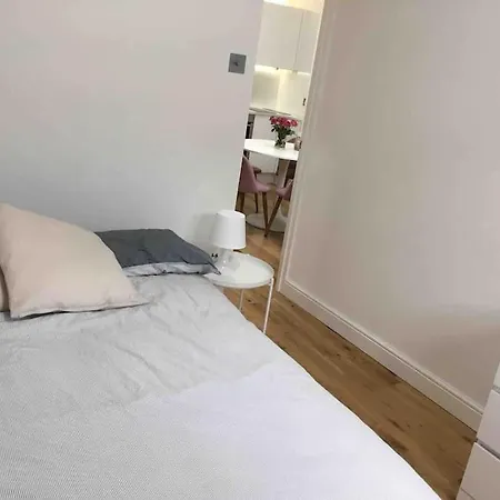 Apartment Newly Refurbished 2-bedroom Flat In Notting Hill London