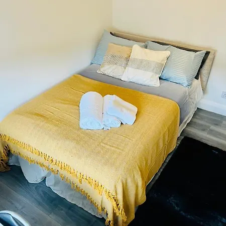 Beautiful Private In Willesden * London