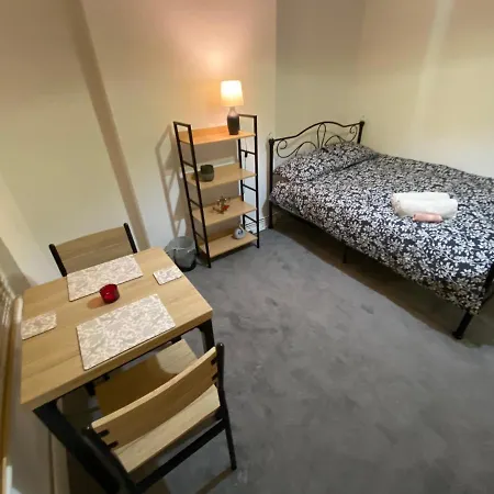 Cosy Victorian Guest London