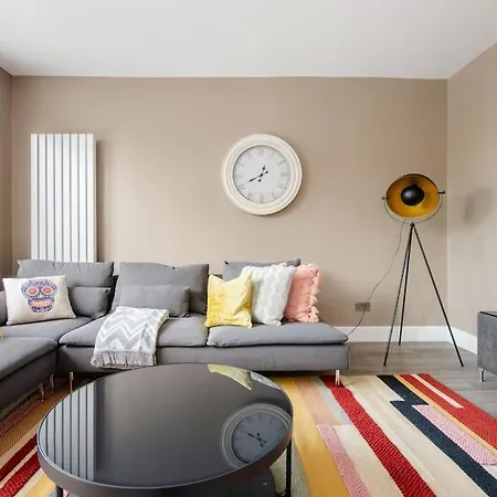 Luxury Garden Flat Apartment *
