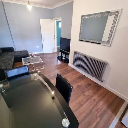 Appartamento Beautiful Modern On Wick Lane Londra