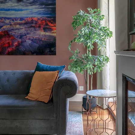 Notting Hill & Hyde Park Exclusive West-end Serene Designer Family 5bed4bath