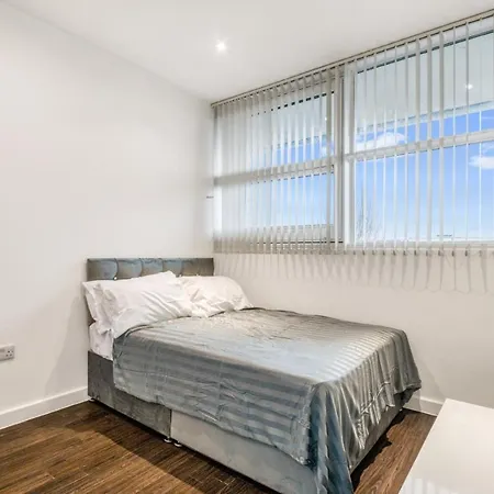 Fantastic 1 Bed By Heathrow Airport London