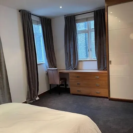 Apartment Designer 2 Bedroom Pimlico London