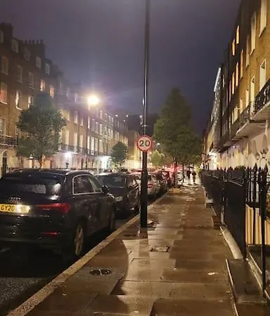 Spacious 2 Bedroom Flat In Baker Street London