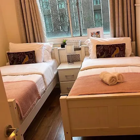 Lovely 3 Bedroom * London