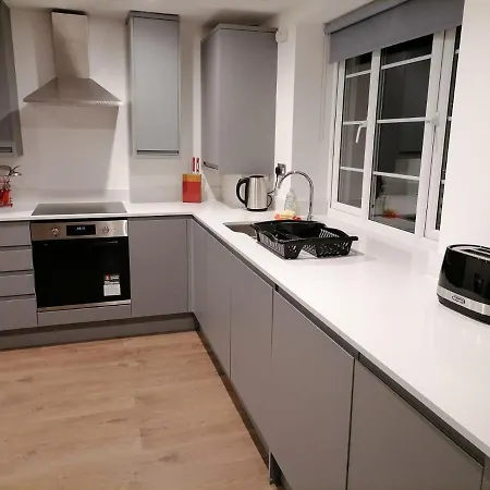 Hemans 0.8 Apartment
