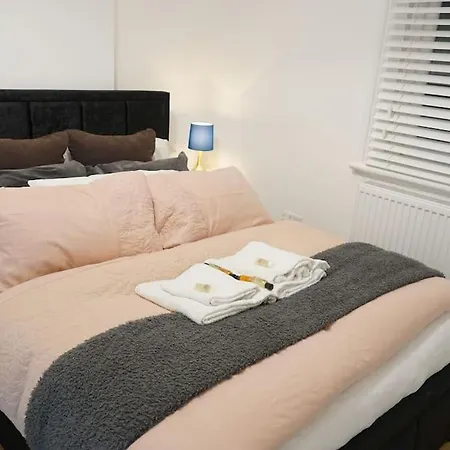 3 Bed 2 Bath *