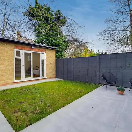 Apartmán Brand New Luxury 2-bed In *