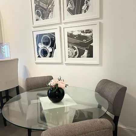 Apartment 27 Queens Gate London