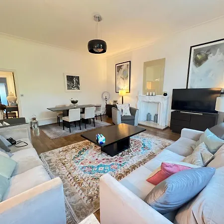 27 Queens Gate Apartment *