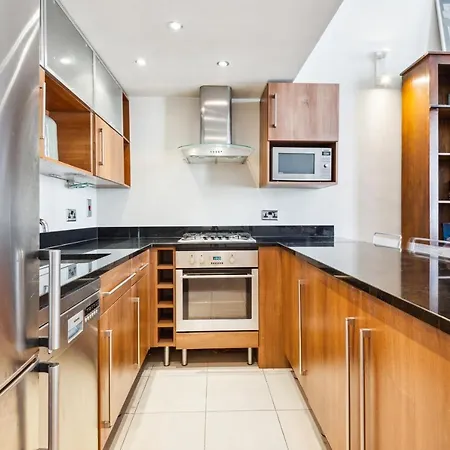 Notting Hill Glamour *
