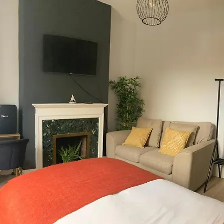 Cozy Private Homestay London