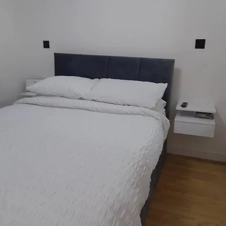 Apartment Lovely 2 Bedroom Flat With Free Parking New Southgate