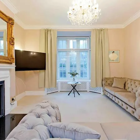 펜션 Beautiful Iconic 4 Bedroom House By Regents Park *