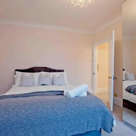 펜션 Beautiful Iconic 4 Bedroom House By Regents Park