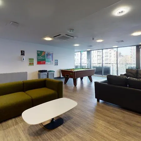 Appartement Sterling Court In Wembley Londen