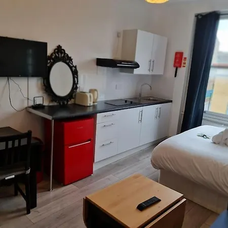 Chic & Modern In Caledonian Rd Apartment