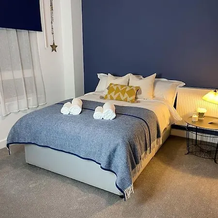 1 Bedroom Apartment, Excellent Location