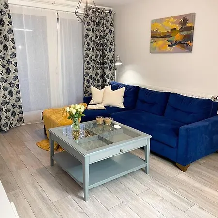 1 Bedroom Apartment, Excellent Location * Hounslow