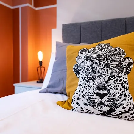Luxurious Hackney Near Train Station Ferienhaus *