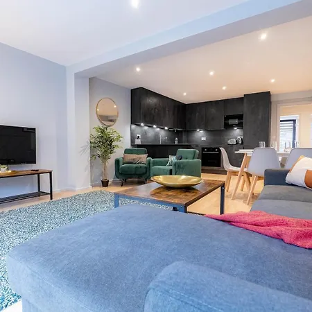 Luxurious Hackney Near Train Station Londýn