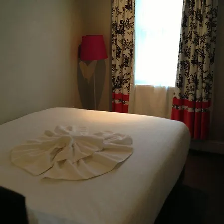 Nox Olympia 4* Londra