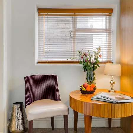 Hotell 1 Lexham Gardens 3*