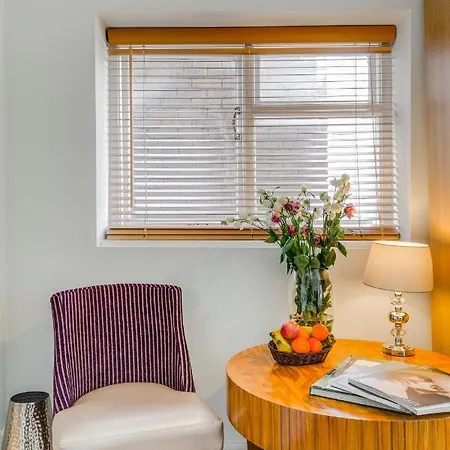 1 Lexham Gardens Hotell 3*