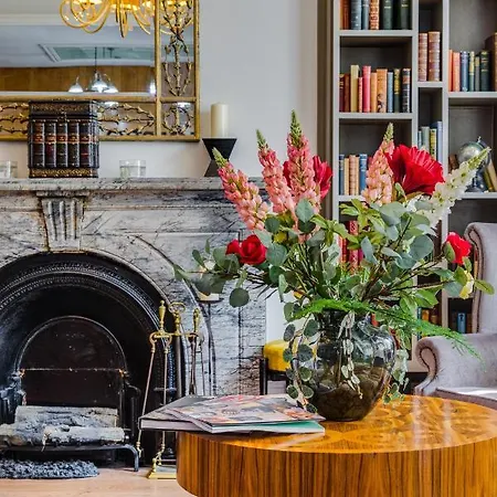 1 Lexham Gardens 3* London