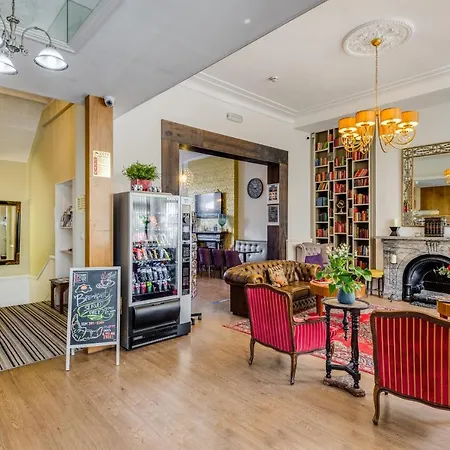 1 Lexham Gardens Hotell 3*