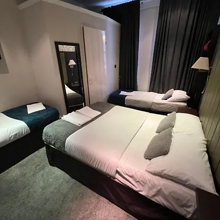 Goodwood Hotel 2*