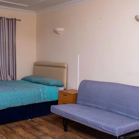 Homestay Selsdon Calm Airbnb