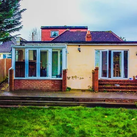 Selsdon Calm Airbnb * Croydon