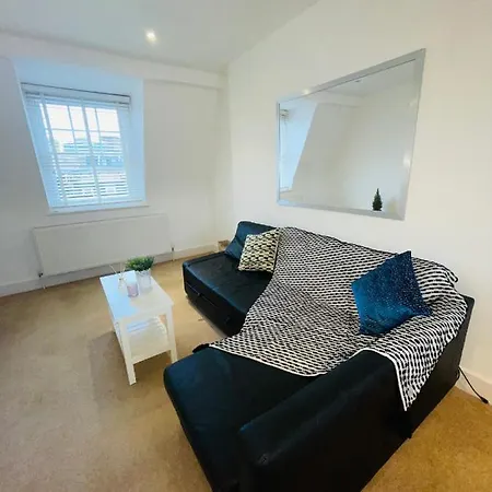 Marylebone 2 Bedroom Apartment! * London