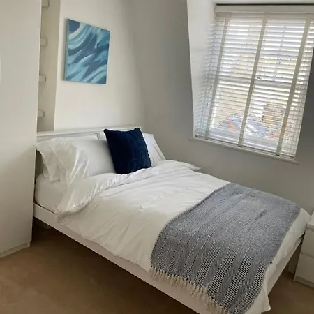 Marylebone 2 Bedroom Apartment! * London