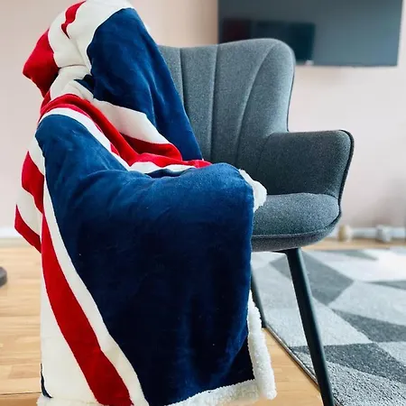 Noah's Place In Mile End Apartment London