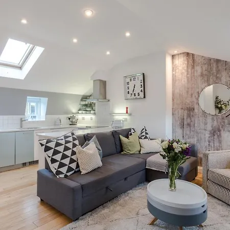 Penthouse Kings Cross Apartment London