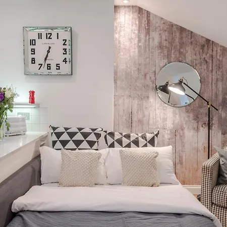 Penthouse Kings Cross Apartment *