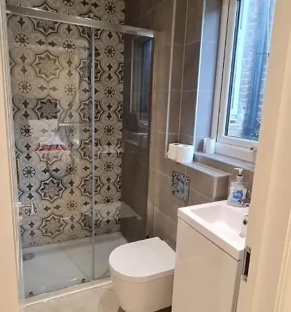 Modern Apartment London