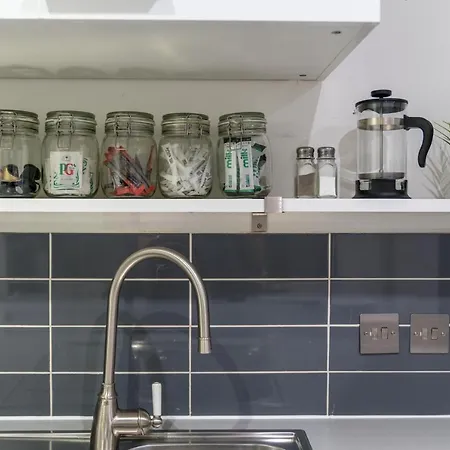 Trendy In Soho - Piccadilly Apartment