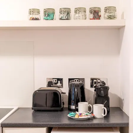 Soho & Covent Garden Apartment, Sleeps 3