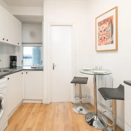 Apartment Soho & Covent Garden Apartment, Sleeps 3 London