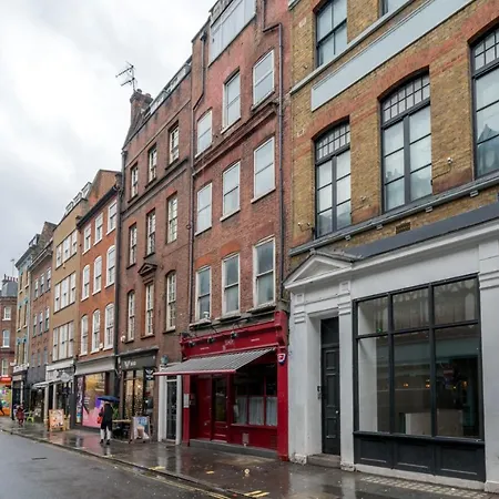 Soho & Covent Garden Apartment, Sleeps 3 London