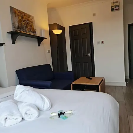 Chic & Modern In Caledonian Rd Apartment