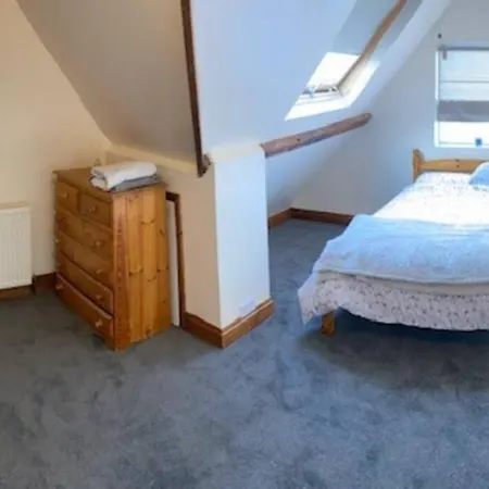 Apartment 3 Double Bedroomed Flat, Acton. London, Uk London