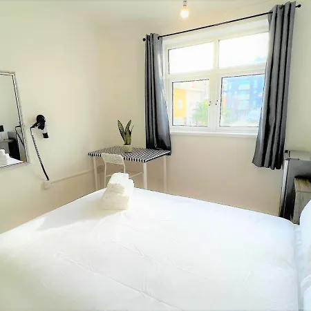 Stepney Comfy Double Bed 14 *