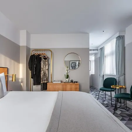 Victory House Leicester Square Hotell 4*