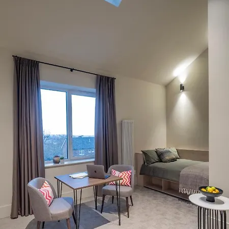 Apartment Stylish Studios, Southfields Station - Sk *