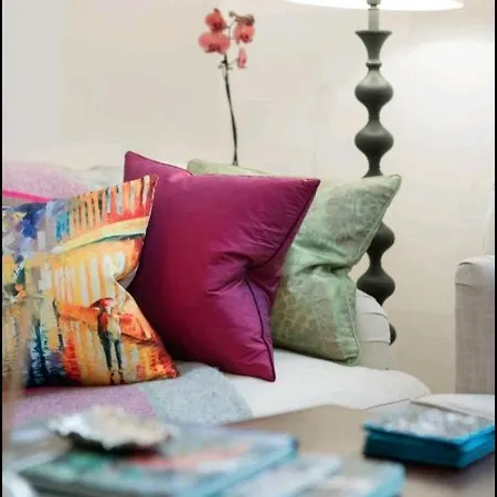 Stylish With Private Bath & Terrace In Super Clapham Junction Minutes From Victoria, Waterloo Δωμάτια σε οικογενειακή κατοικία